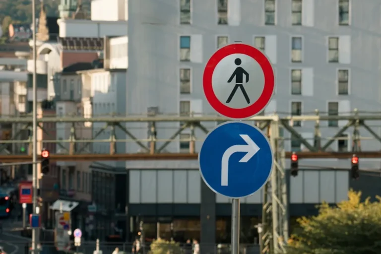 How to Turn Traffic Into Leads