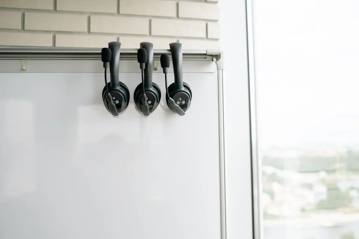 Noise Cancelling Headphones Explained