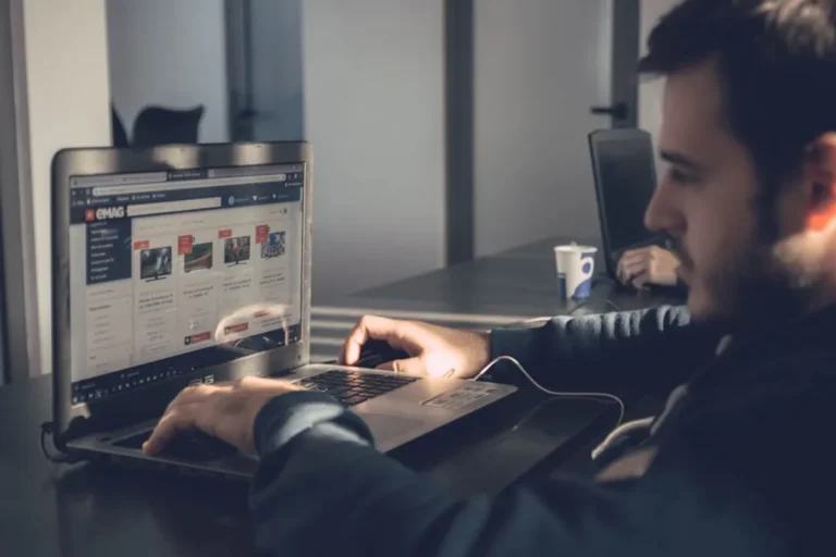 The Search Demand Behind factsreader.com: What to Cover First