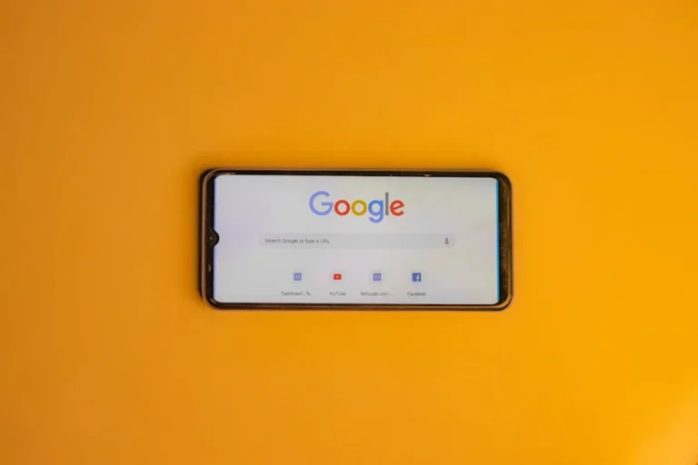 The Search Demand Behind lapzoo.com: What to Cover First